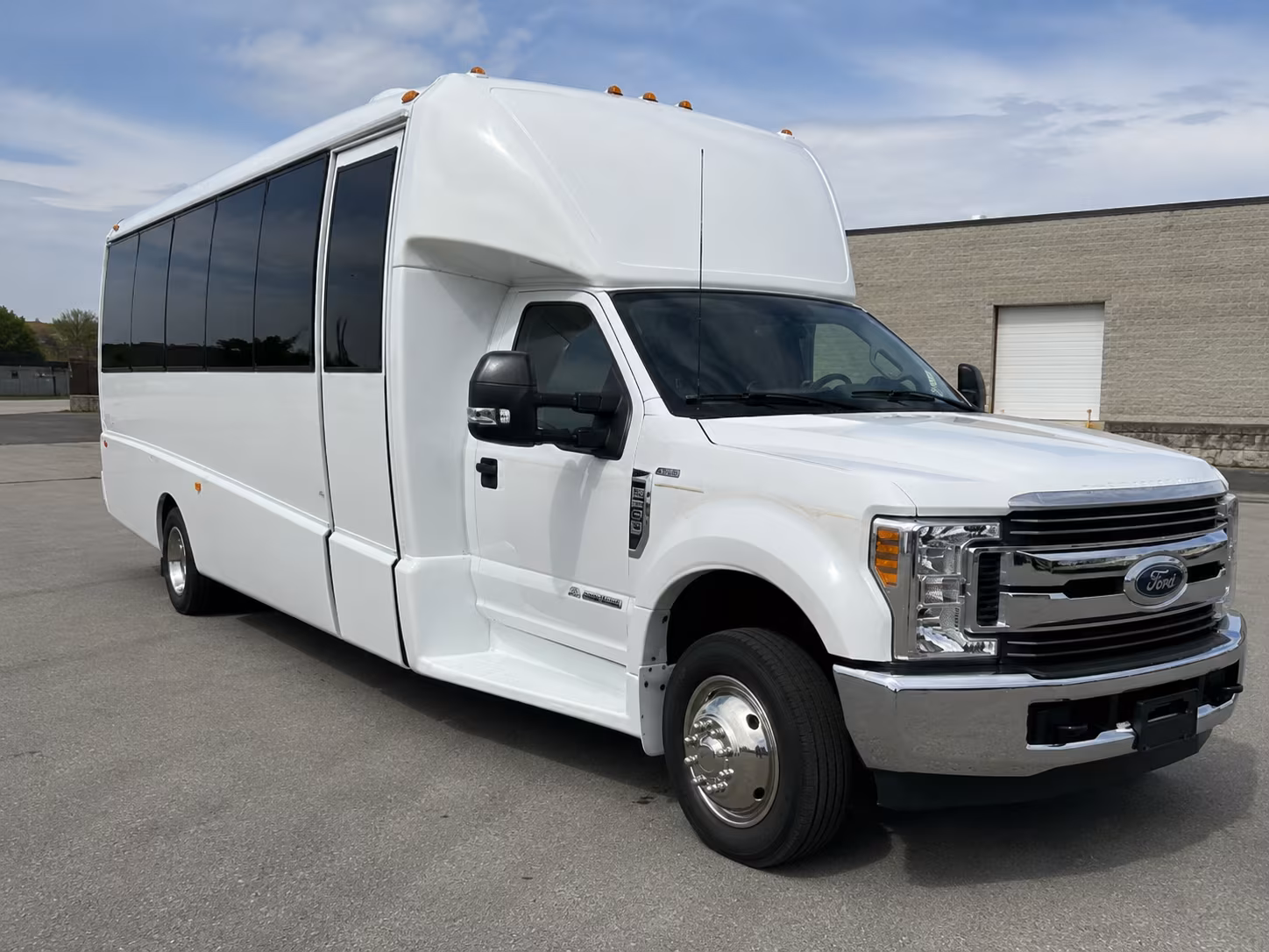berkeley make your group trip comfortable with a berkeley long distance charter bus rental