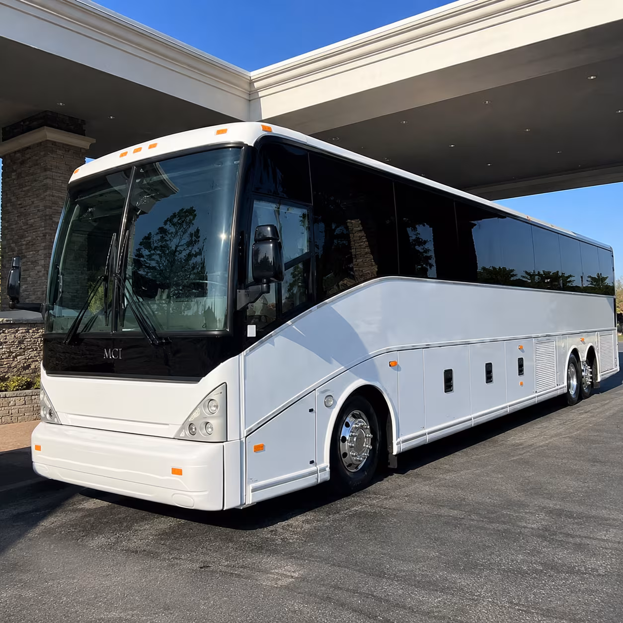 bridal party sprinter vans and minibuses for getting ready day