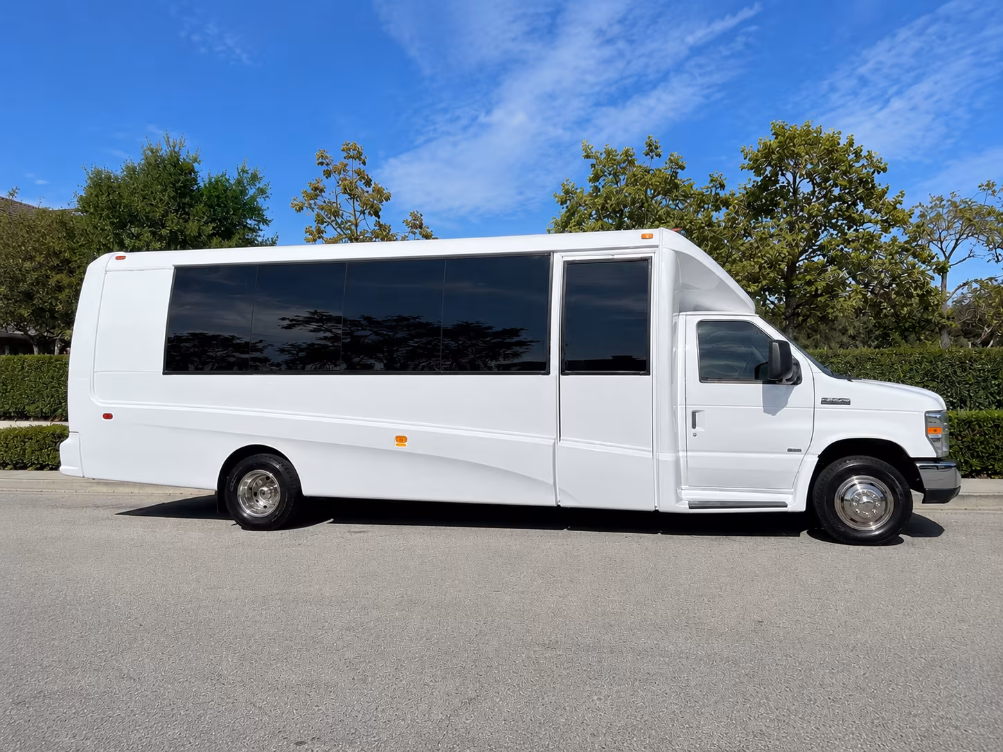 how your starting location and deadhead miles affect charter bus rates in daly city