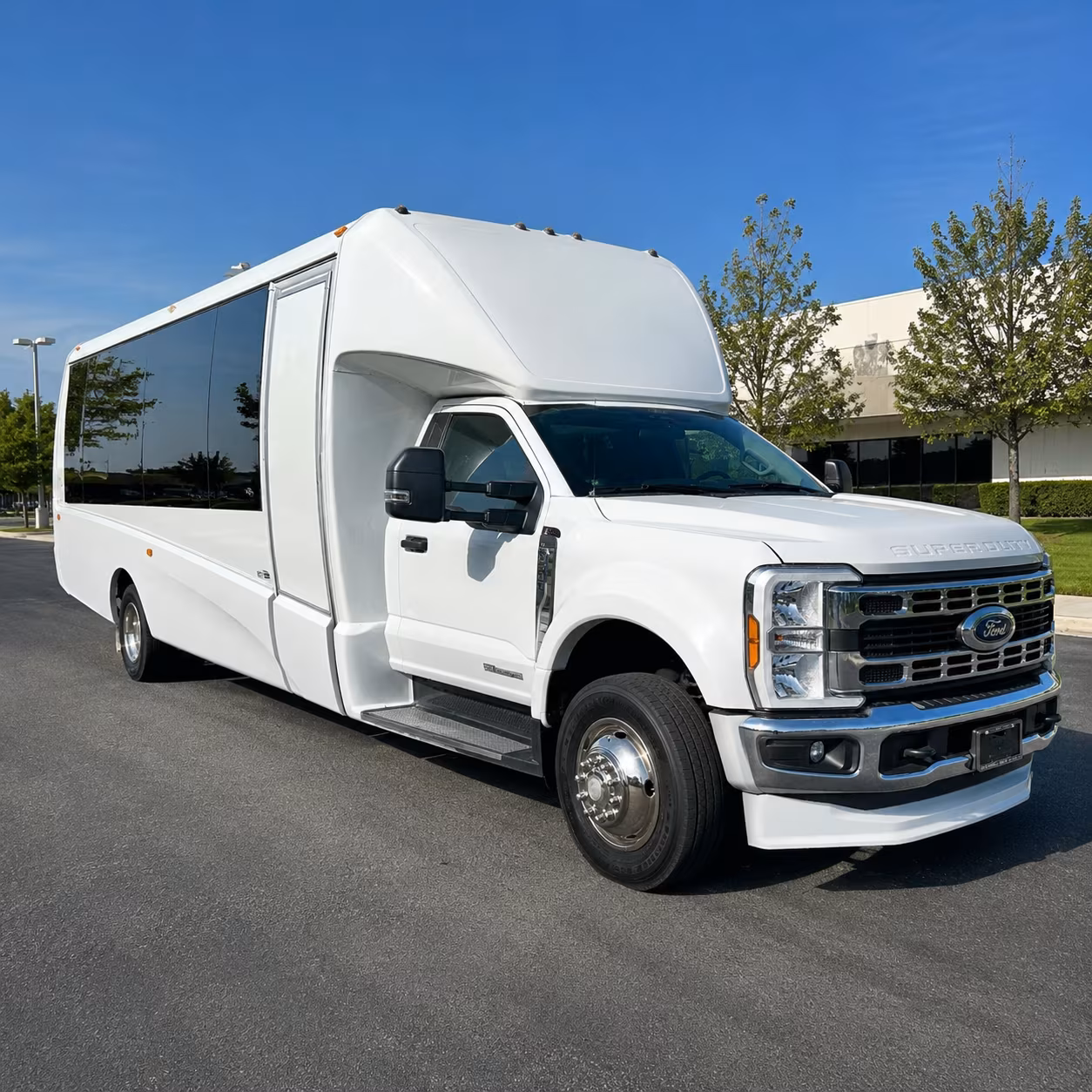 san mateo show up to san mateo concerts in a charter bus